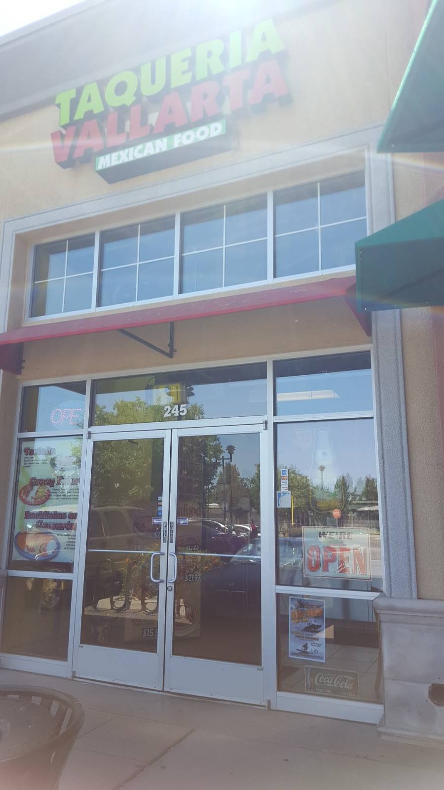 Taqueria Vallarta | restaurant | 245 E Louise Ave, Lathrop, CA 95330, USA | 2098589262 OR +1 209-858-9262