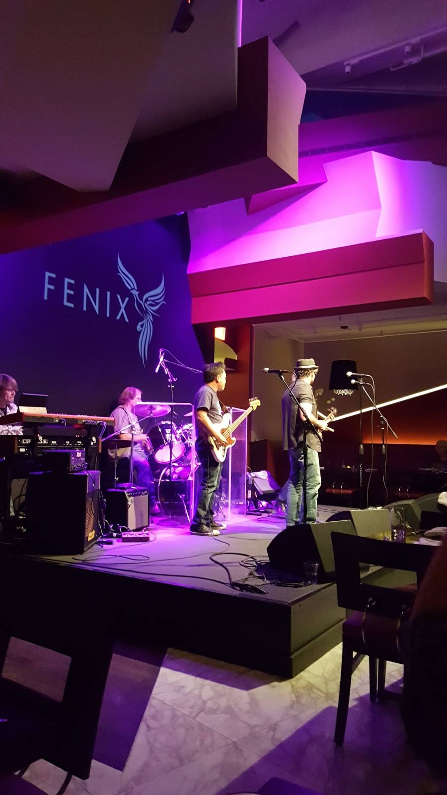 Fenix | restaurant | 919 4th St, San Rafael, CA 94901, USA | 4158135600 OR +1 415-813-5600