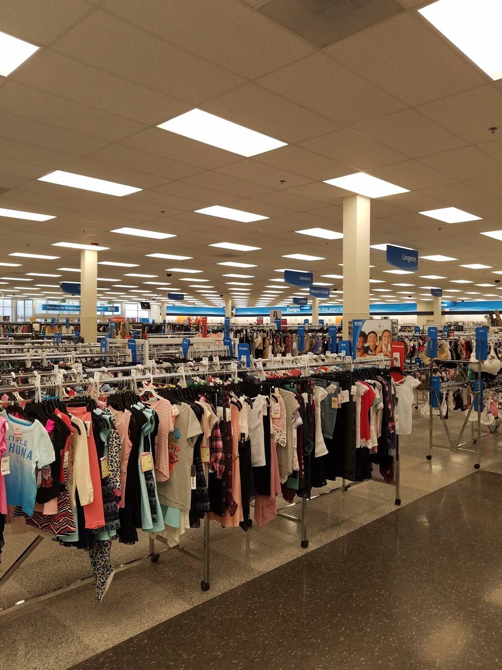 Washington Crown Center | shopping mall | 1500 W Chestnut St, Washington, PA 15301, USA | 7242284270 OR +1 724-228-4270