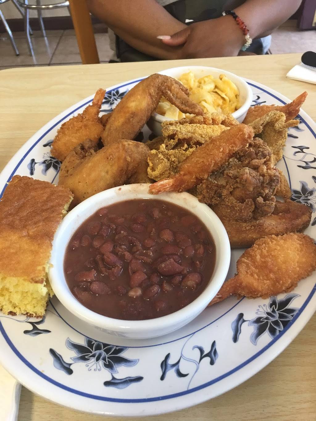 Scends | restaurant | 635 E 14th St, San Leandro, CA 94577, USA | 5105673955 OR +1 510-567-3955