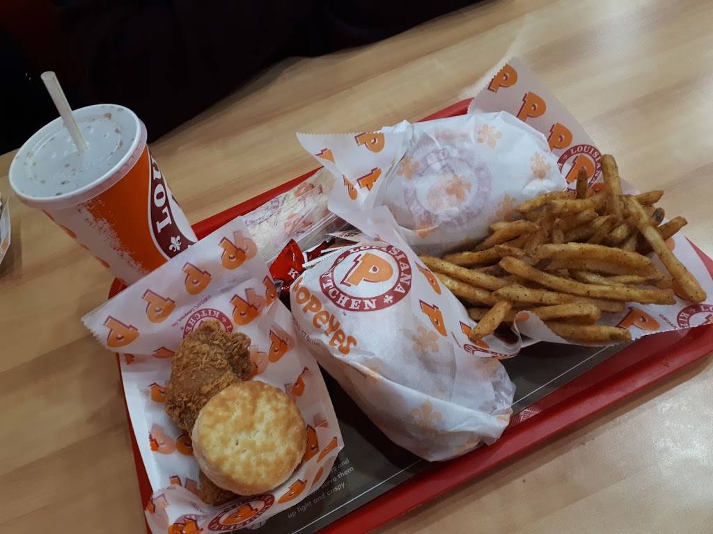 Popeyes | restaurant | 1780 Markham Rd, Scarborough, ON M1B 2W2, Canada | 4163211937 OR +1 416-321-1937