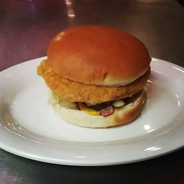 Steamboat Gardens | restaurant | 1740 Falls Ave, Waterloo, IA 50701, USA | 3192320344 OR +1 319-232-0344