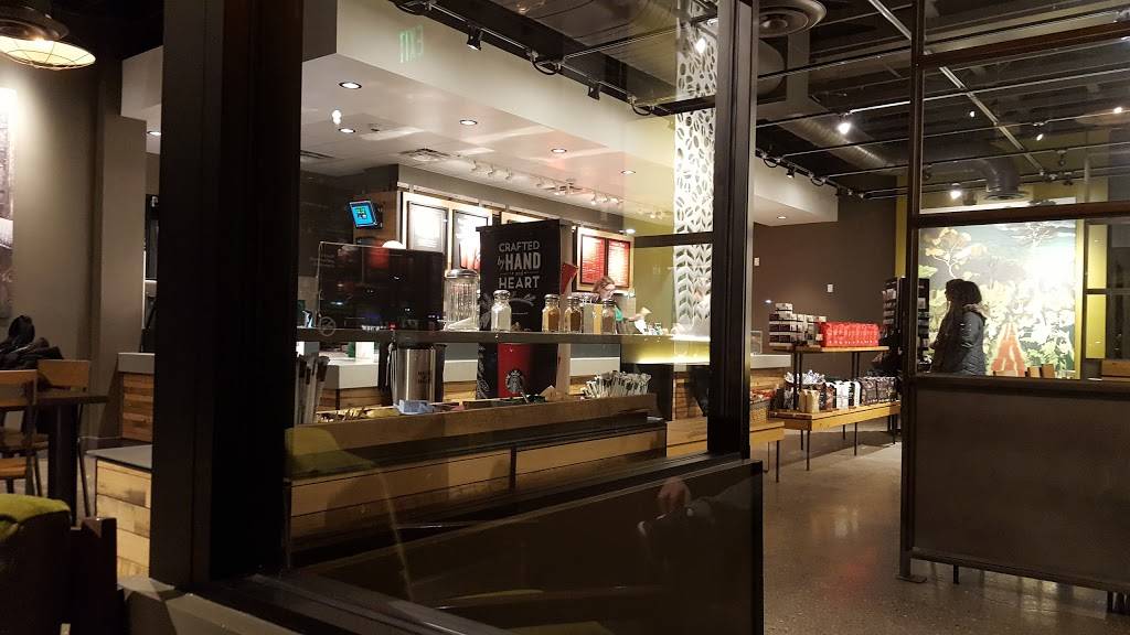 Starbucks | cafe | 4107 Wilder Rd #2, Bay City, MI 48706, USA | 9895452689 OR +1 989-545-2689