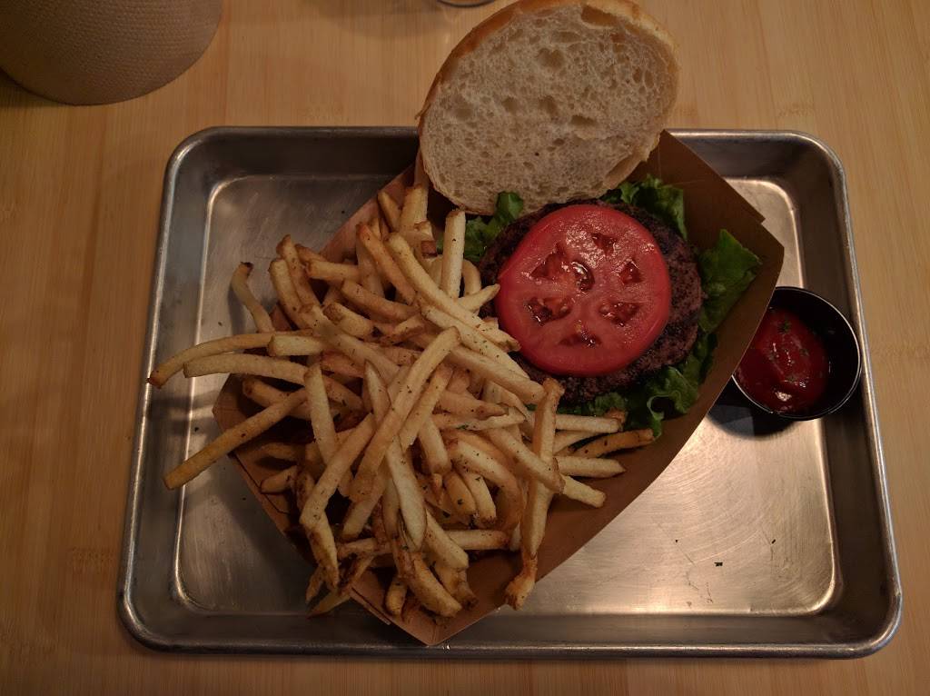 Cheer & Chow | restaurant | 214 N LBJ Dr #101, San Marcos, TX 78666, USA | 5126676910 OR +1 512-667-6910