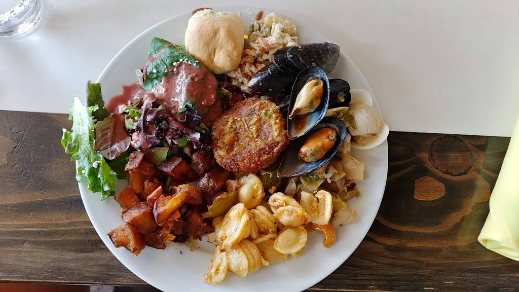 BLK Earth Sea Spirits | restaurant | Pierside Pavilion, 300 Pacific Coast Hwy, Huntington Beach, CA 92648, USA | 7149600996 OR +1 714-960-0996