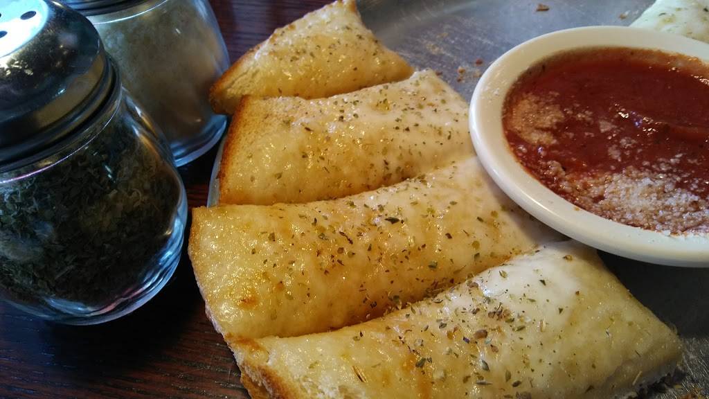 Don Carmelos Pizzeria | restaurant | 10821 Prairie Brook Rd, Omaha, NE 68144, USA | 4029333190 OR +1 402-933-3190