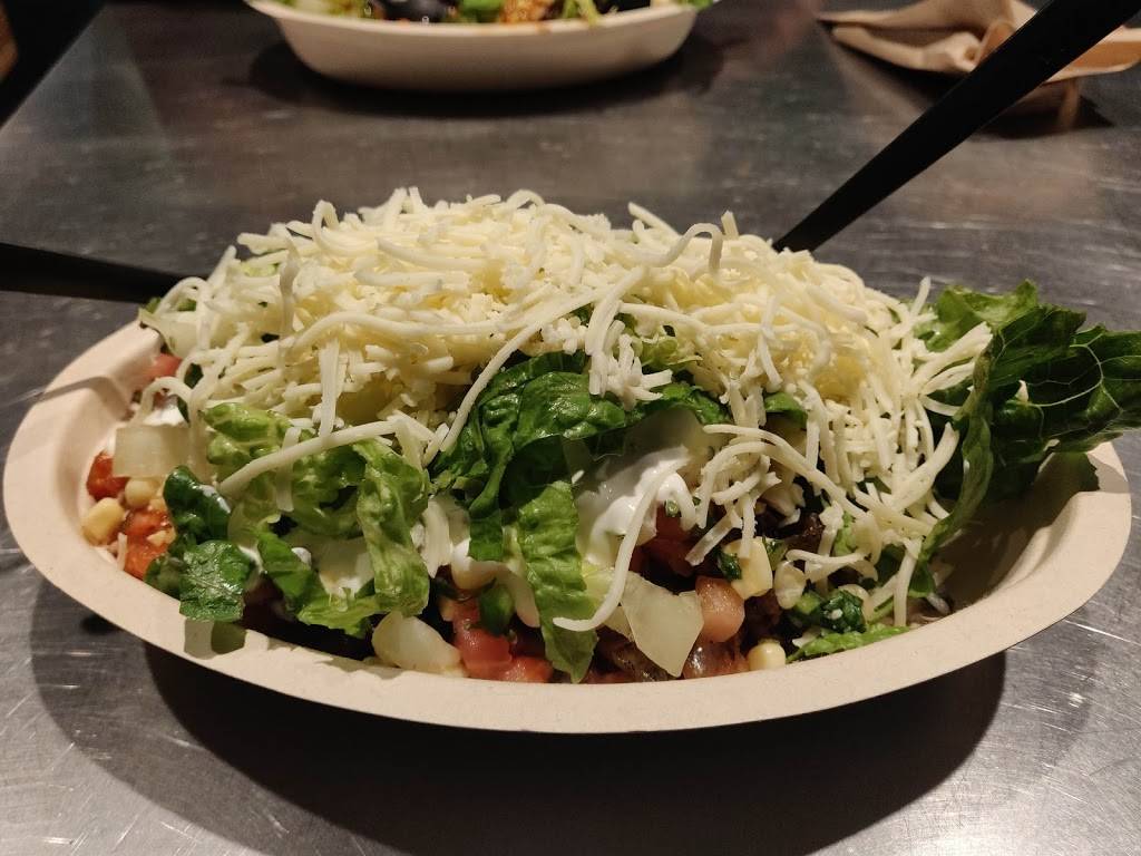Chipotle Mexican Grill | restaurant | 3737 Merle Hay Rd #100, Des Moines, IA 50310, USA | 5159744300 OR +1 515-974-4300