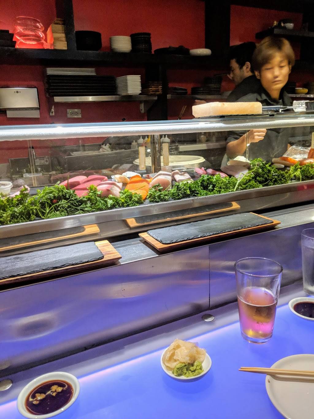 Azuki Sushi | restaurant | 2321 Fifth Ave, San Diego, CA 92101, USA | 6192384760 OR +1 619-238-4760