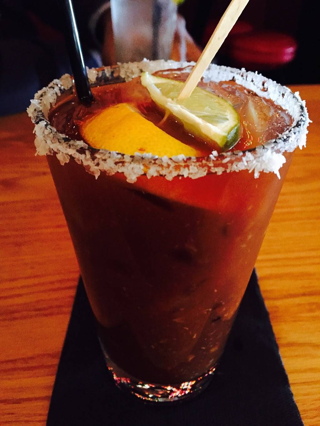 Waterfront Bar & Grill | restaurant | 2044 Kettner Blvd, San Diego, CA 92101, USA | 6192329656 OR +1 619-232-9656