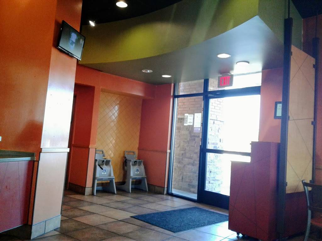 Taco Bell | meal takeaway | 3150 Sycamore School Rd, Fort Worth, TX 76133, USA | 8174238501 OR +1 817-423-8501