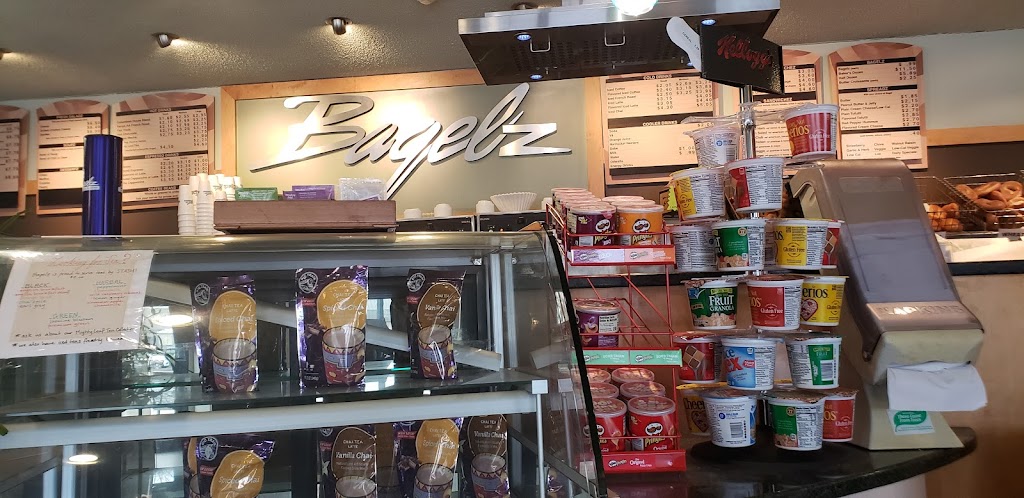 Bagelz of Wakefield | bakery | 90 Pershing Ave, South Kingstown, RI 02879, USA | 4017839700 OR +1 401-783-9700