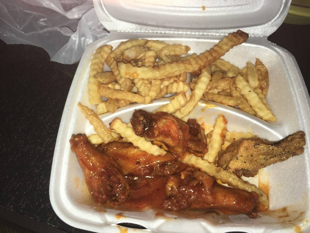 Americas Best Wings | restaurant | 1443 N Main St, Suffolk, VA 23434, USA | 7579355577 OR +1 757-935-5577