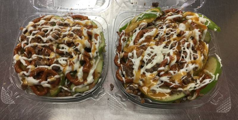 Chicago wings around the world | restaurant | 748 W 61st St, Chicago, IL 60621, USA | 7738912515 OR +1 773-891-2515