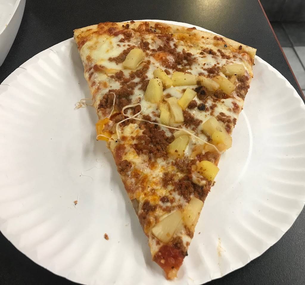 Madina Halal Pizza & Wings | restaurant | 1078 Danforth Ave, Toronto, ON M4J 1M2, Canada | 4164629000 OR +1 416-462-9000