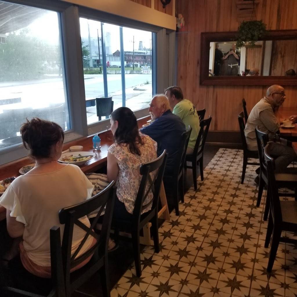 Grand Rooster Kitchen | restaurant | 1809 Reynolds Ave, North Charleston, SC 29405, USA | 8432245873 OR +1 843-224-5873