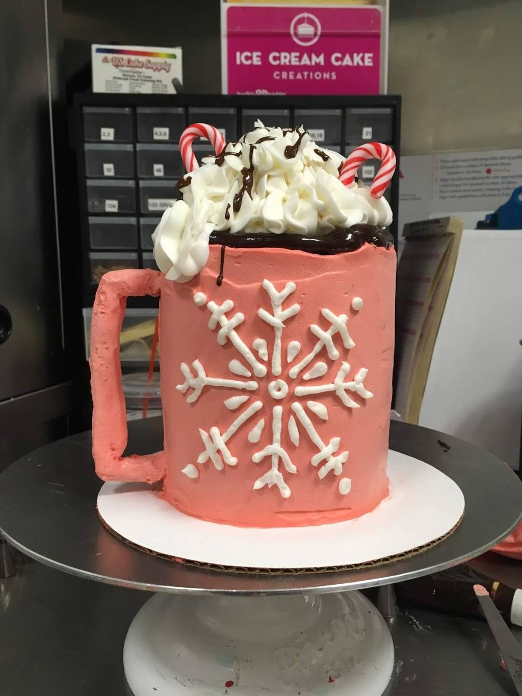 Dunkin / Baskin-Robbins | restaurant | 214 W Bandera Rd, Boerne, TX 78006, USA | 8303312251 OR +1 830-331-2251