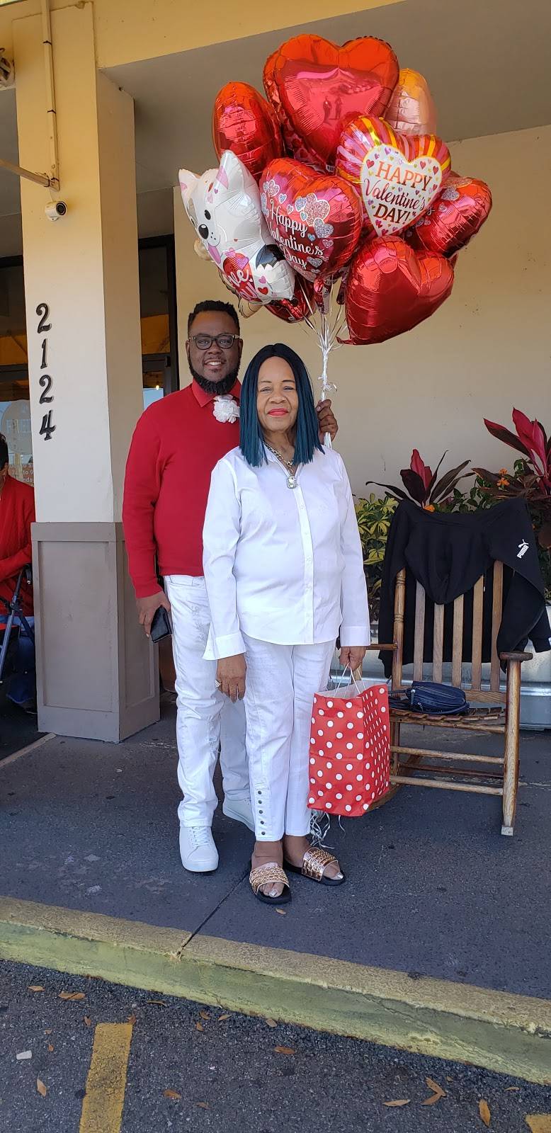 1 Box Hospitality | restaurant | 2124 Harden Blvd, Lakeland, FL 33803, USA | 8636801147 OR +1 863-680-1147