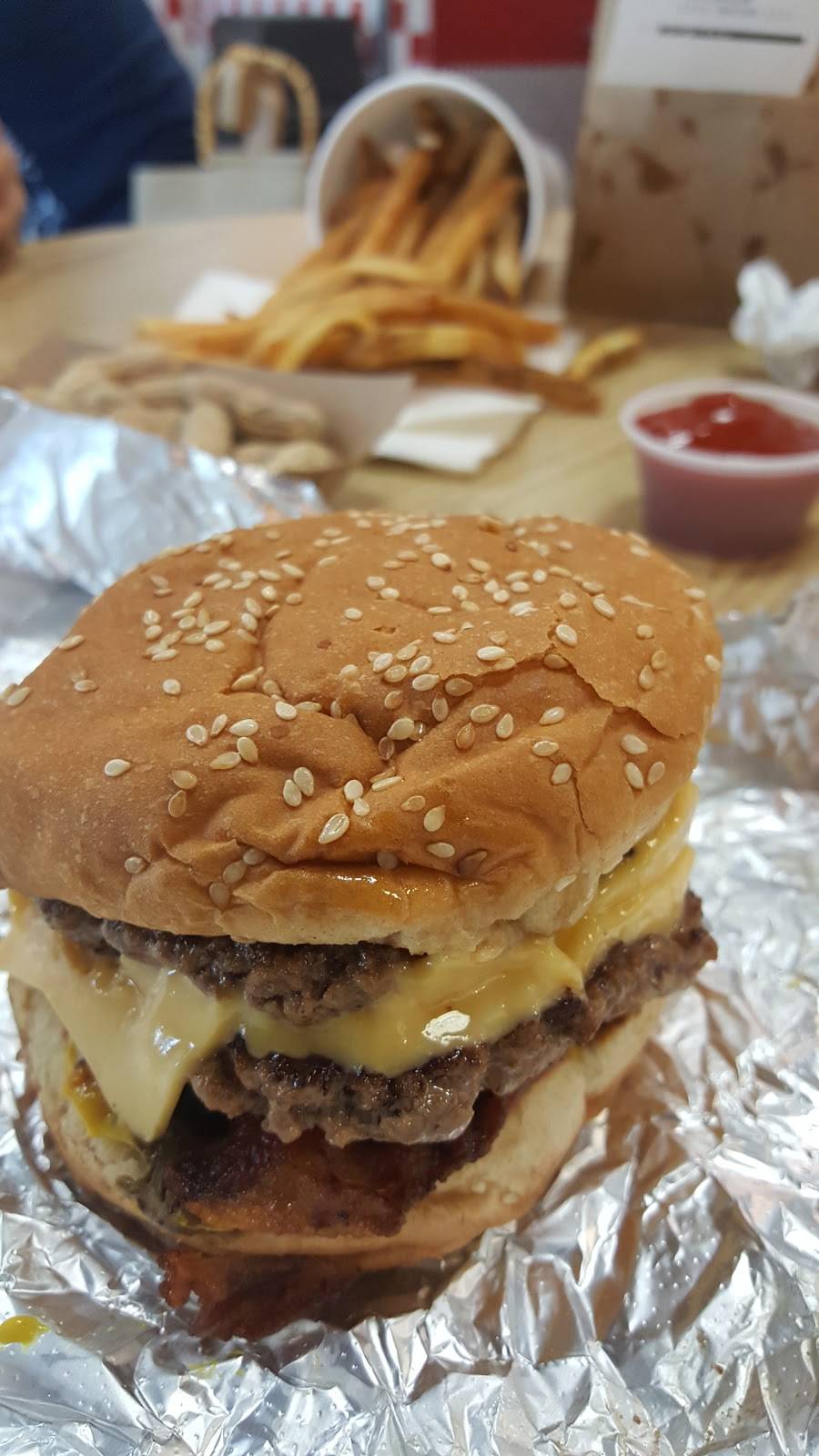 Five Guys | meal takeaway | 1651 E Monte Vista Ave Building 4, Vacaville, CA 95688, USA | 7074471477 OR +1 707-447-1477