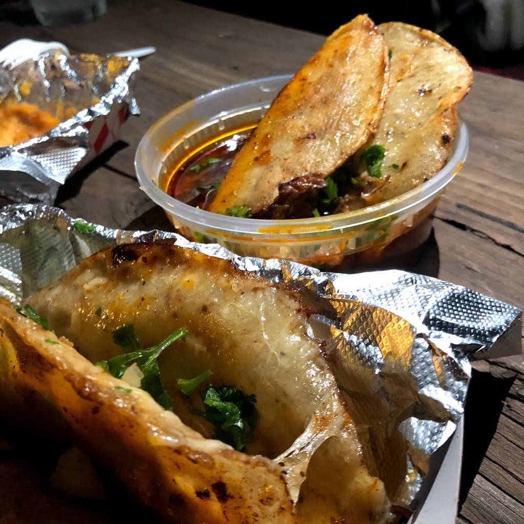 El Perrito ATX | restaurant | 1413 Webberville Rd, Austin, TX 78721, USA | 9157770361 OR +1 915-777-0361