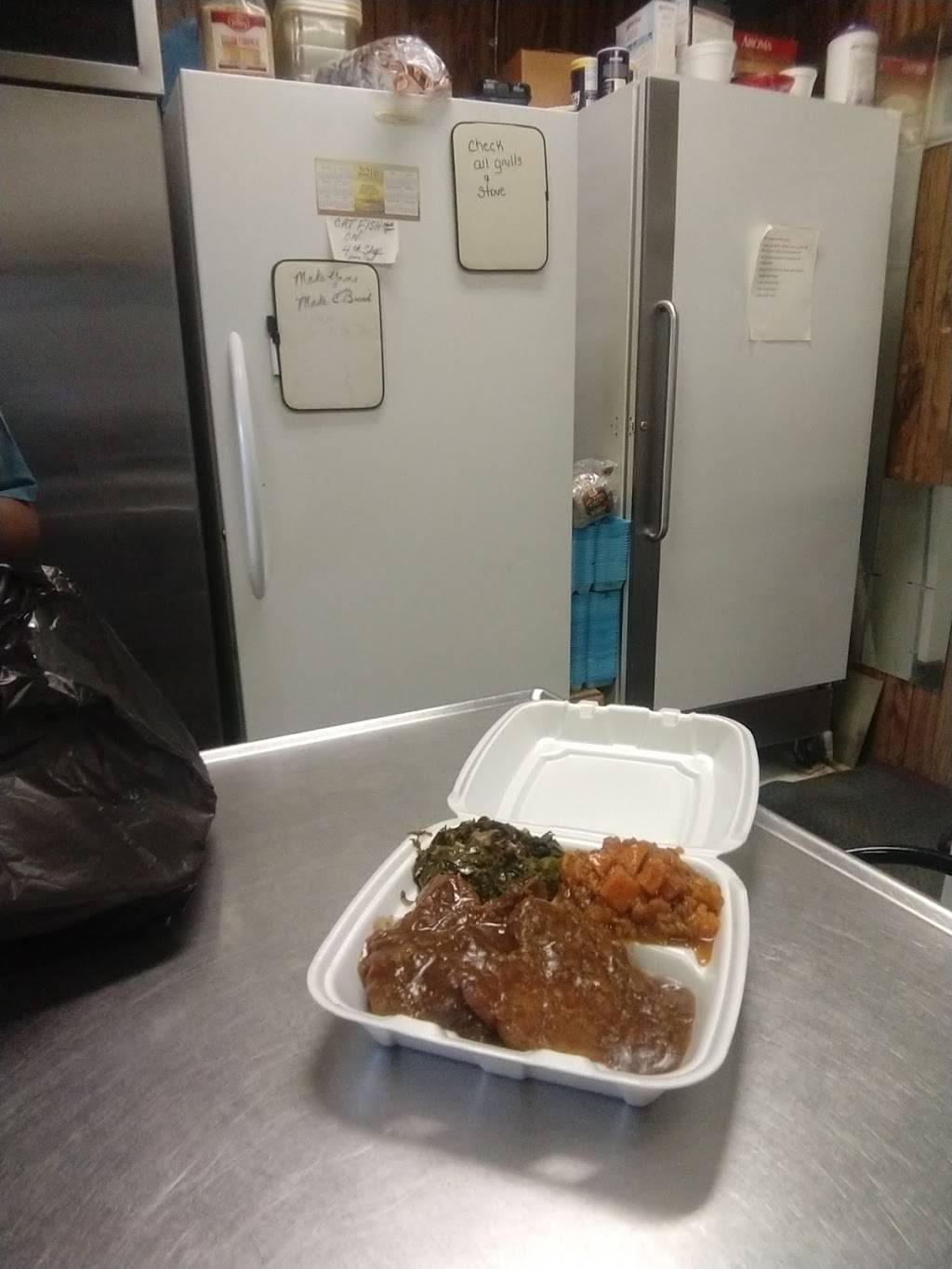 Berts Kitchen | restaurant | 17405 Harvard Ave, Cleveland, OH 44128, USA | 2167512157 OR +1 216-751-2157