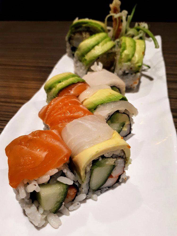 Hockey Sushi | restaurant | 1102 Centre St, Thornhill, ON L4J 3M8, Canada | 9058826663 OR +1 905-882-6663