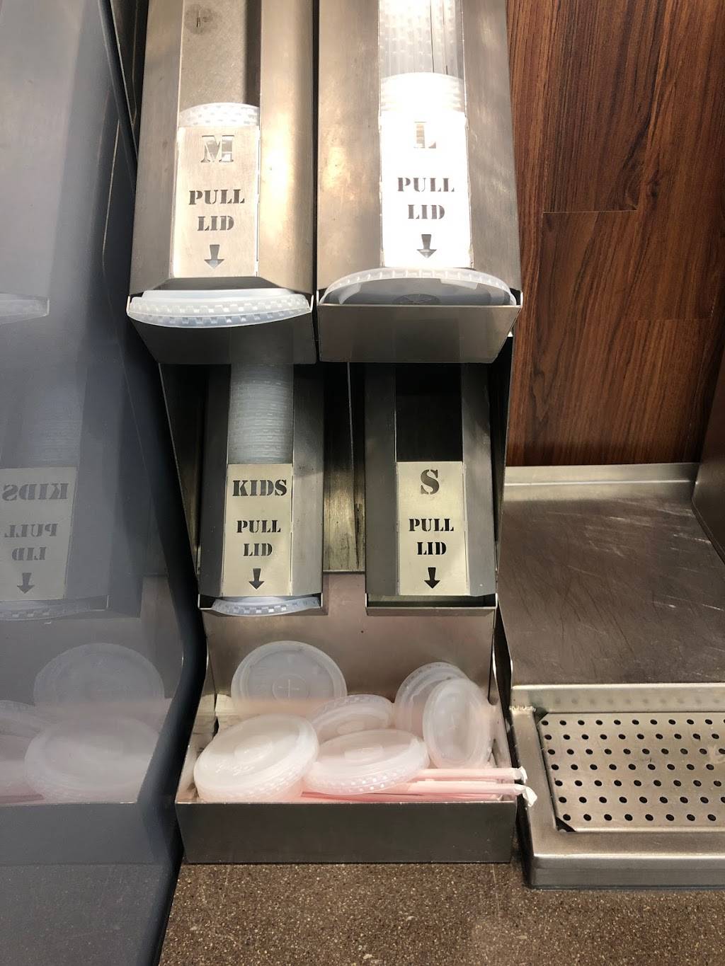 Wendys | restaurant | 3262 I-55, Service Rd, Marion, AR 72364, USA | 9014437217 OR +1 901-443-7217