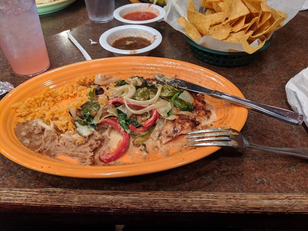 El Molcajete Mexican Restaurant | restaurant | 2590 Hamilton Mill Rd, Buford, GA 30519, USA | 6783945200 OR +1 678-394-5200