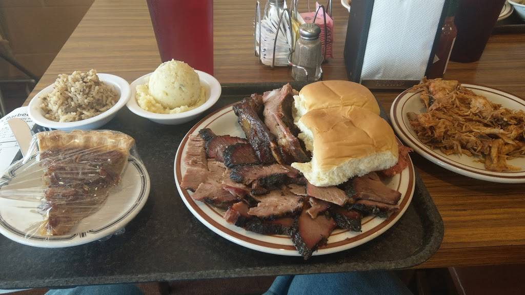 J Bs Barbeque Restaurant | restaurant | 5750 US-90, Orange, TX 77630, USA | 4098869823 OR +1 409-886-9823