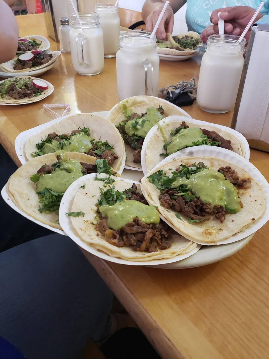 Nuevo Tacos Al Suadero | meal delivery | 94-6 Roosevelt Ave, Jackson Heights, NY 11372, USA | 7184290555 OR +1 718-429-0555