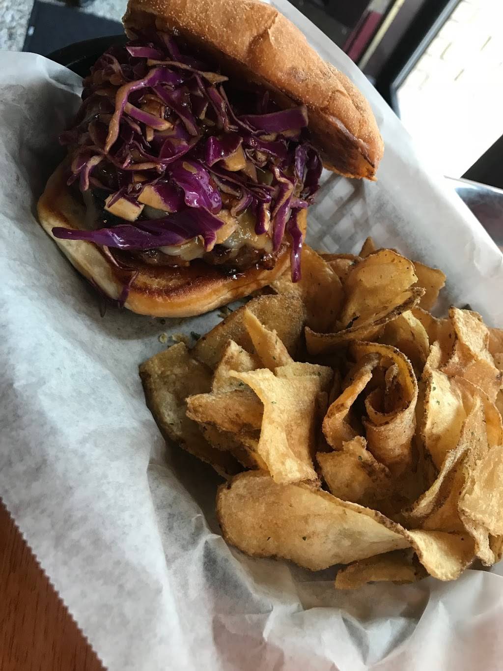 Philadelphia Tavern | restaurant | 9413 Main St, Manassas, VA 20110, USA | 7033931776 OR +1 703-393-1776