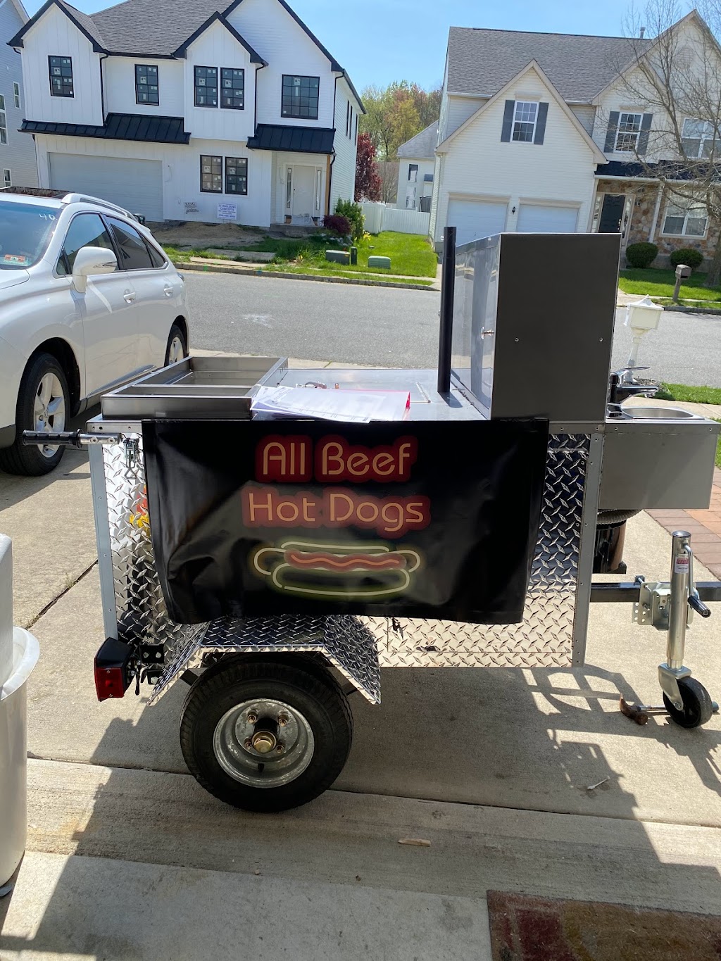 Glamma Dogs and Catering | meal takeaway | 226 Cornell Dr, Burbank, CA 91504, USA | 8562649449 OR +1 856-264-9449