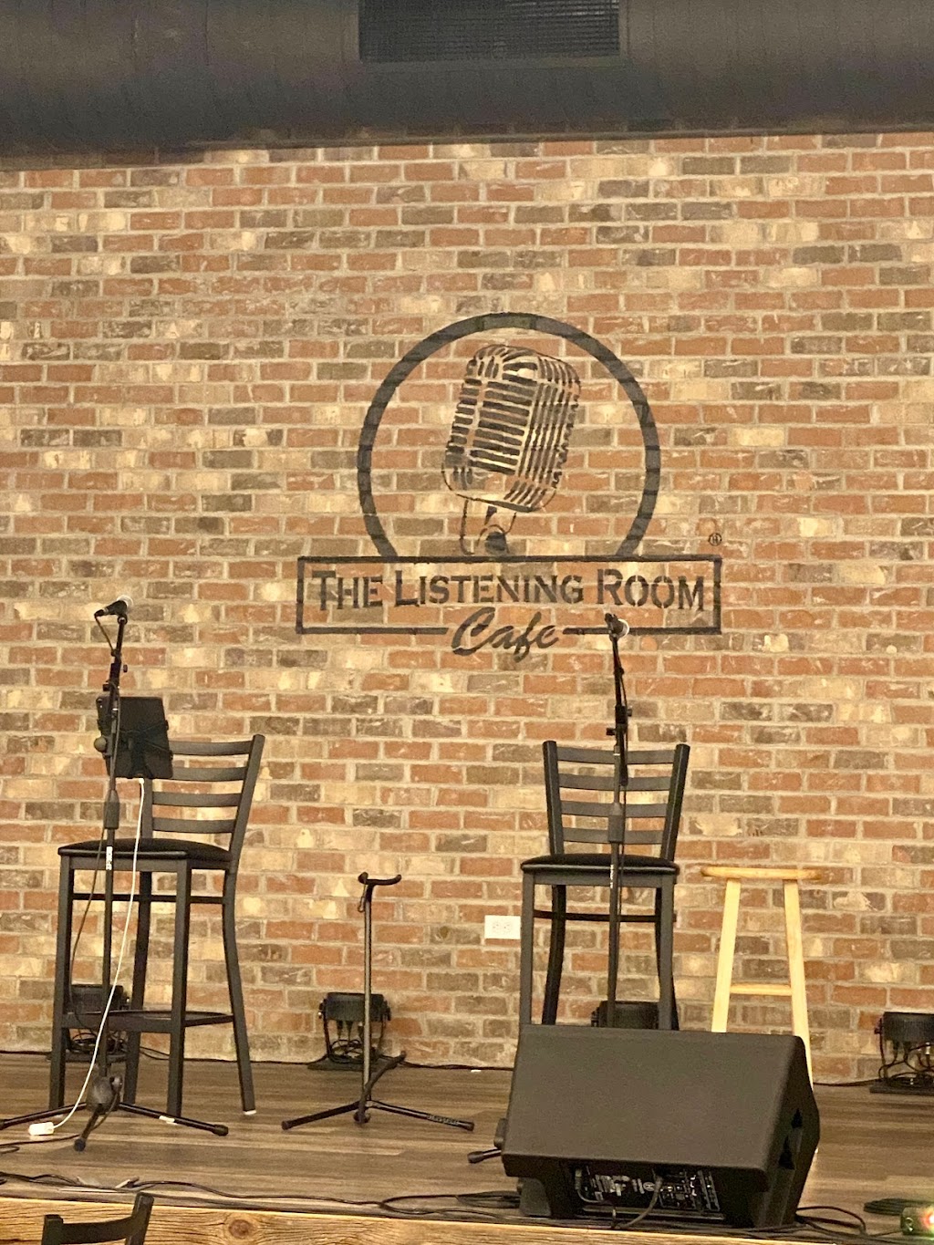 Listening Room Cafe - Pigeon Forge | cafe | 2703 Teaster Ln, Pigeon Forge, TN 37863, USA | 8653652225 OR +1 865-365-2225