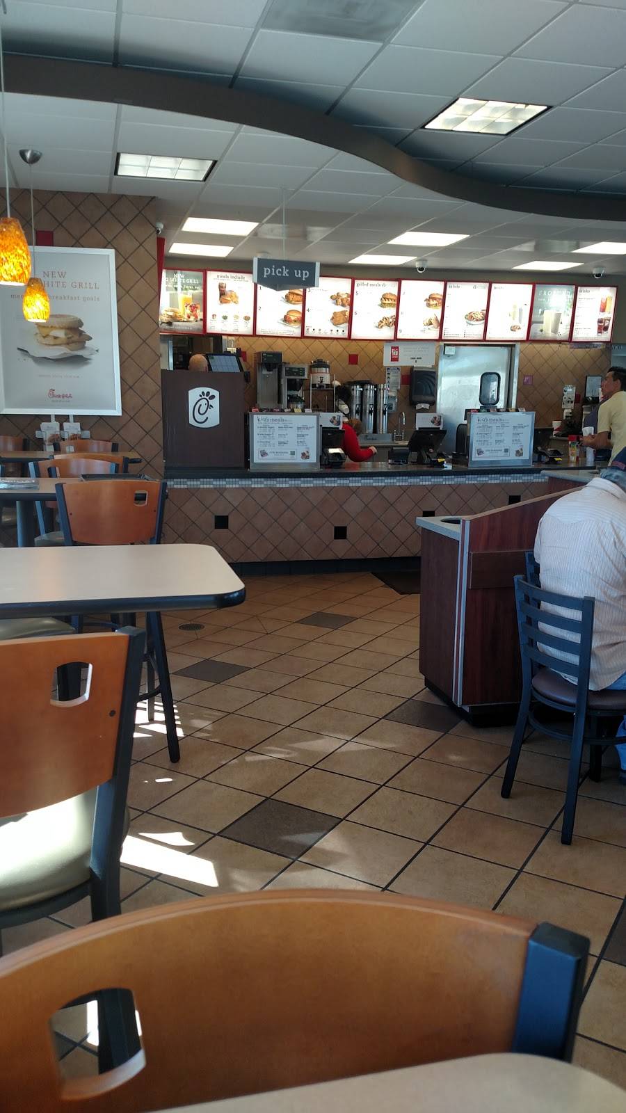 Chick-fil-A | restaurant | 385 Fieldstown Rd, Gardendale, AL 35071, USA | 2056083488 OR +1 205-608-3488