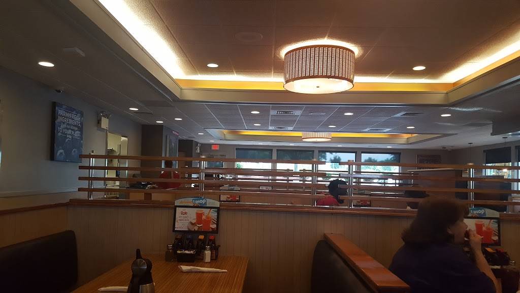 IHOP | bakery | 105 Faith Rd, Salisbury, NC 28146, USA | 7046382550 OR +1 704-638-2550