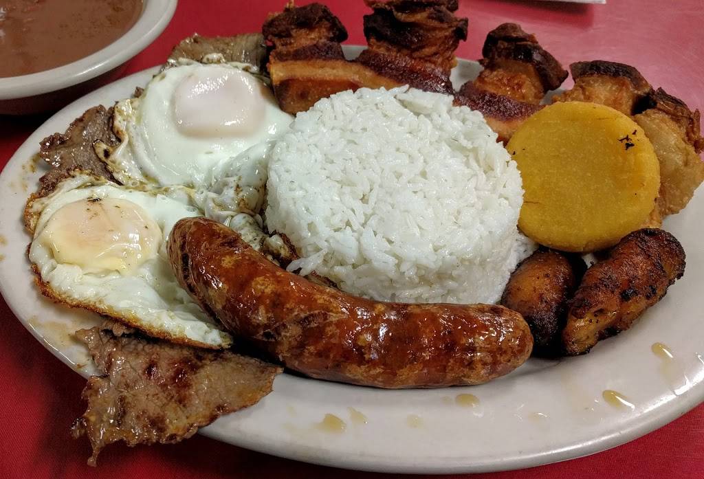 La Cumbia | restaurant | 2 W Palisade Ave, Englewood, NJ 07631, USA | 2015680303 OR +1 201-568-0303