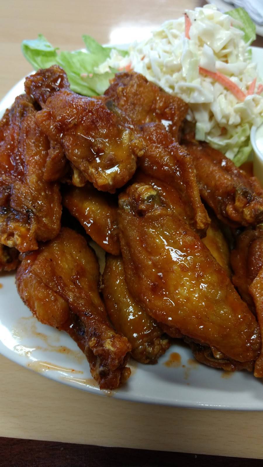 Richies Hot Wings | restaurant | 2934 US-31W, White House, TN 37188, USA | 6156722491 OR +1 615-672-2491