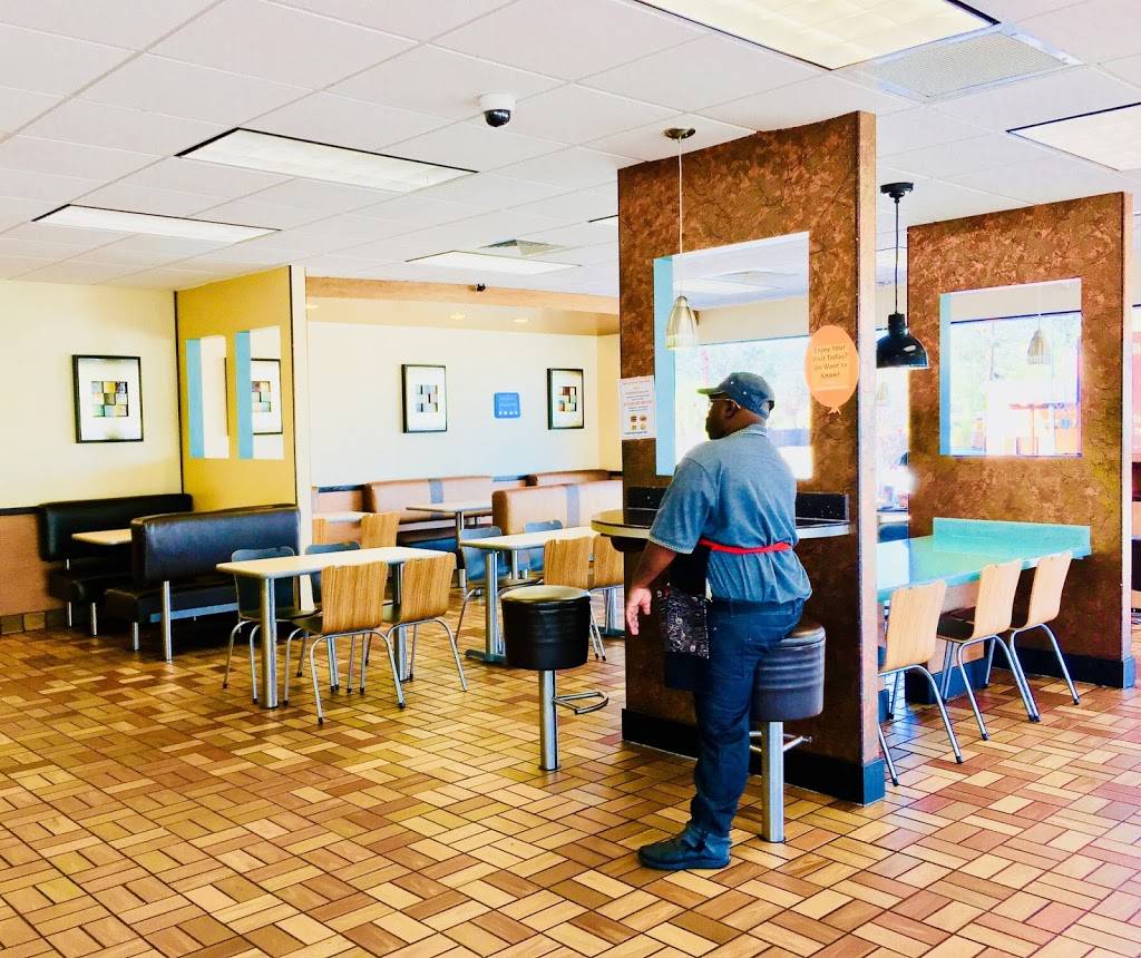 McDonalds | cafe | 1661 4th St S, St. Petersburg, FL 33705, USA | 7278942331 OR +1 727-894-2331