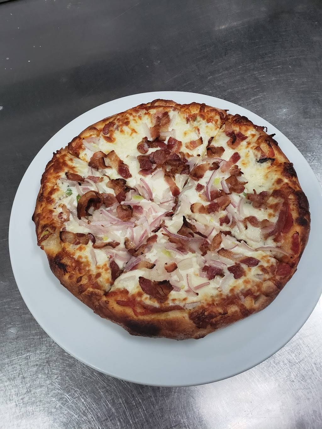 Nickels Deli | restaurant | 480 Boulevard de Sainte-Adèle, Sainte-Adèle, QC J0R 1L0, Canada | 4502299553 OR +1 450-229-9553