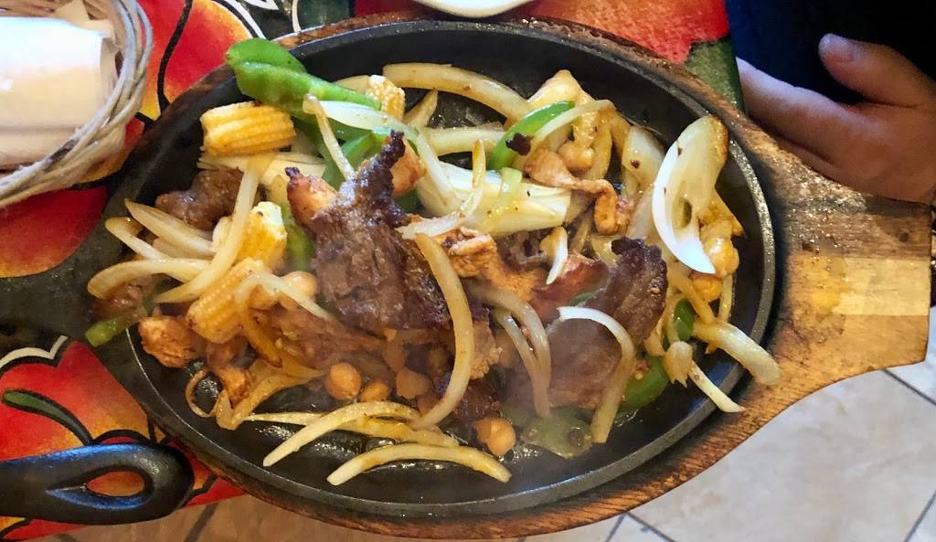 Mezcals | restaurant | 20 Bradley Ave, Staten Island, NY 10314, USA | 7184944547 OR +1 718-494-4547