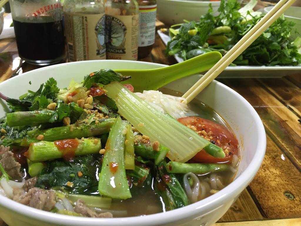 Blossom & Cellar Door Craft Cavern | restaurant | 750 W Main St b, Hendersonville, TN 37075, USA | 6154312186 OR +1 615-431-2186