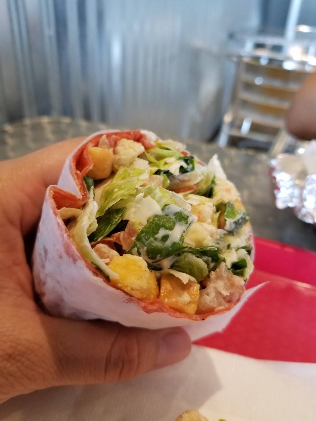 Chop It Up | restaurant | 1717 Simi Town Center Way, Simi Valley, CA 93065, USA | 8055263600 OR +1 805-526-3600