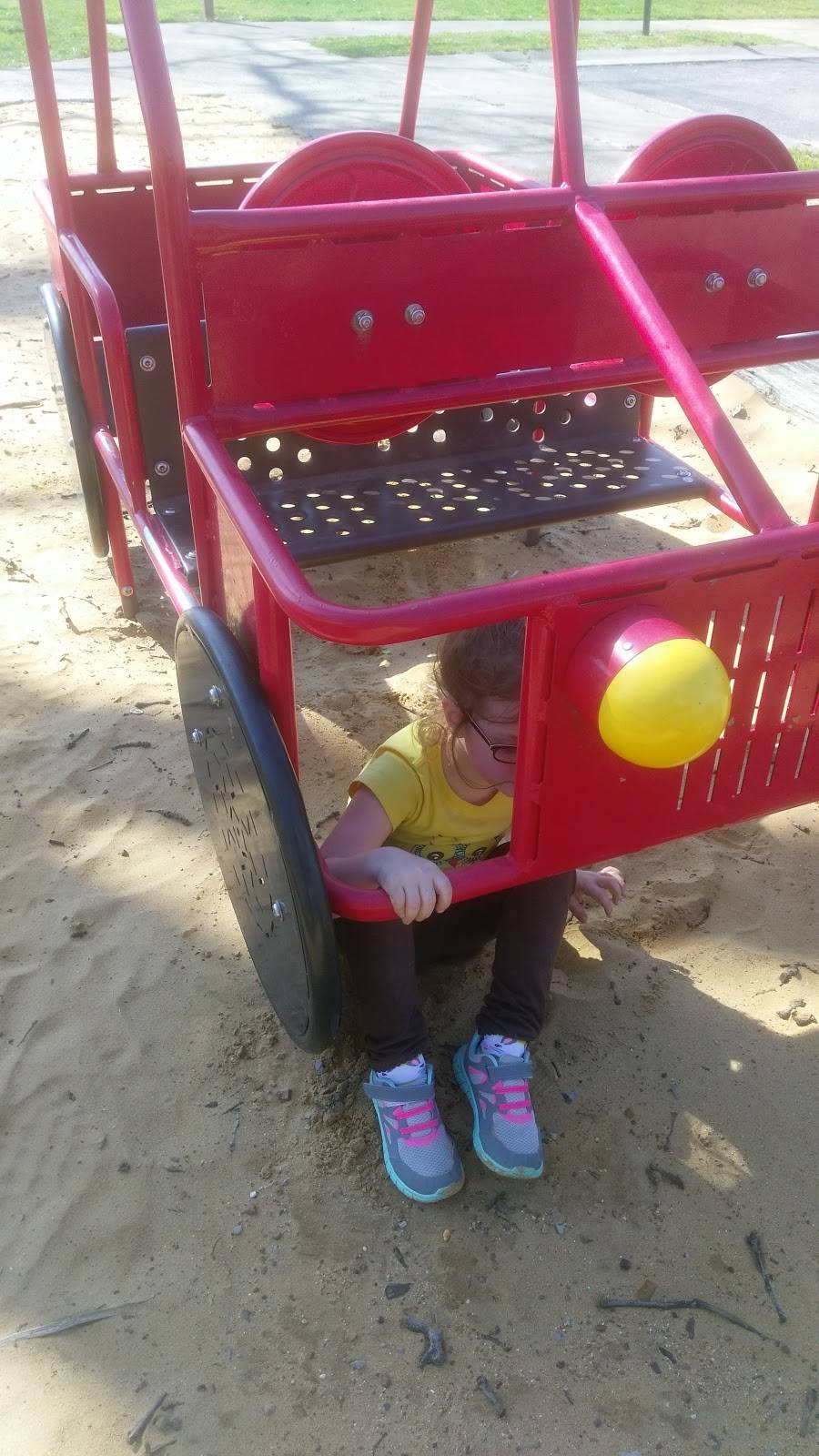 La Michoacana | restaurant | 1306 Cuba Rd, Mayfield, KY 42066, USA | 2702472761 OR +1 270-247-2761