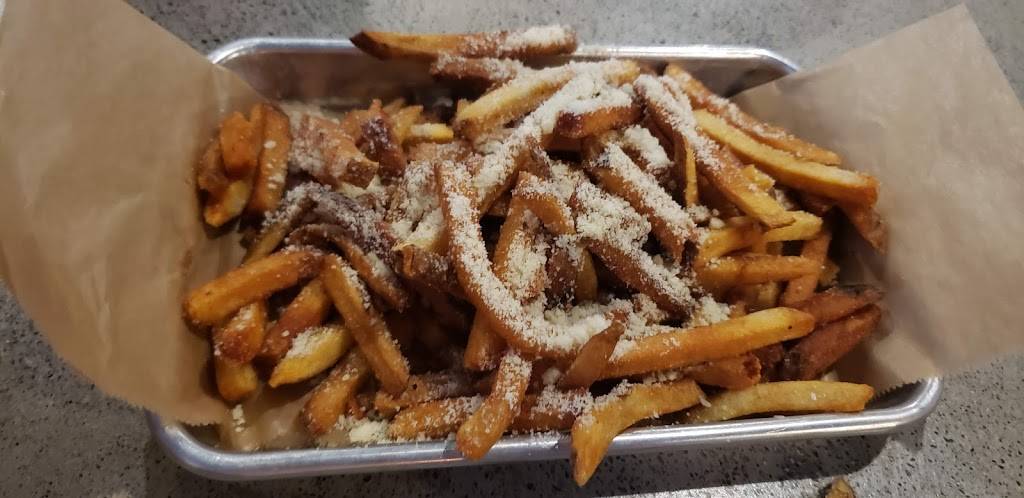 The Worthy Burger Too | restaurant | 114 Mad River Green, Waitsfield, VT 05673, USA | 8024962575 OR +1 802-496-2575