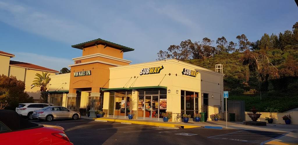 Starbucks | cafe | 20790 Lake Forest Dr, Lake Forest, CA 92630, USA | 9494571134 OR +1 949-457-1134