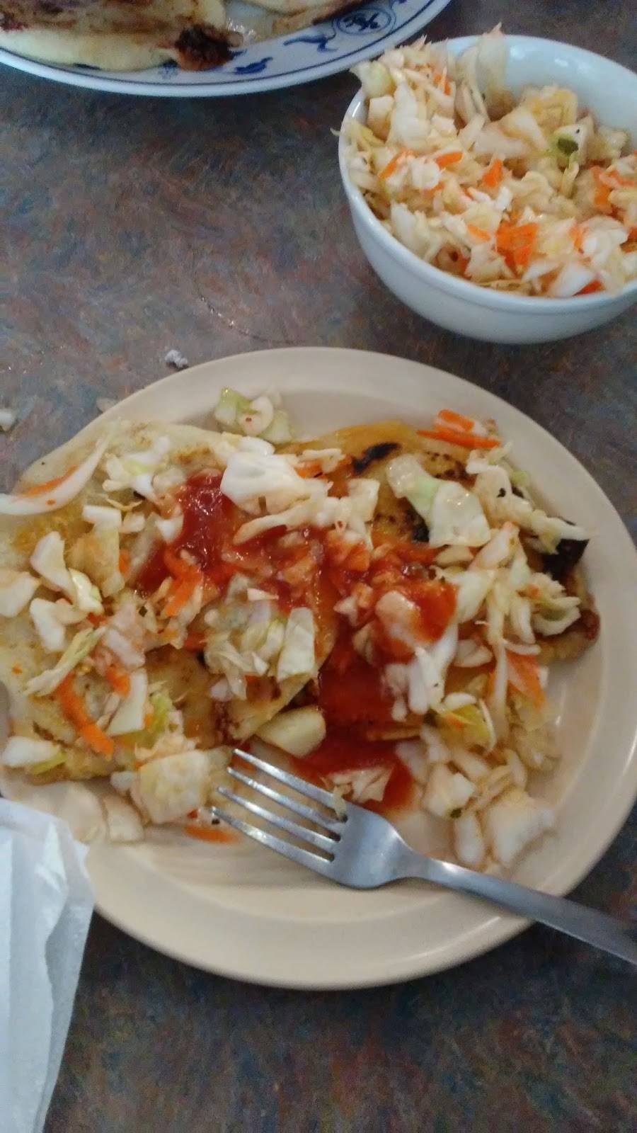 Teodora Tenorio | restaurant | 3702 Q St, Omaha, NE 68107, USA | 4029335099 OR +1 402-933-5099