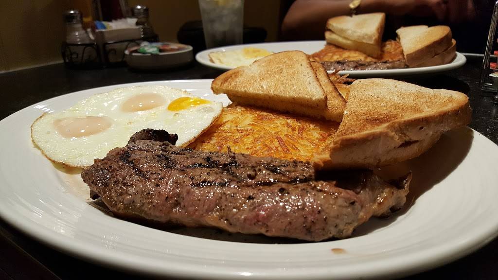 Bellas Bakery & Cafe | restaurant | 2200 River Rd, Council Bluffs, IA 51501, USA | 71232888887883 OR +1 712-328-8888 ext. 7883