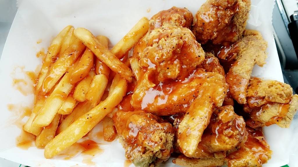 Harolds Chicken Shack | restaurant | 13653 S Cicero Ave, Crestwood, IL 60445, USA | 7083897873 OR +1 708-389-7873