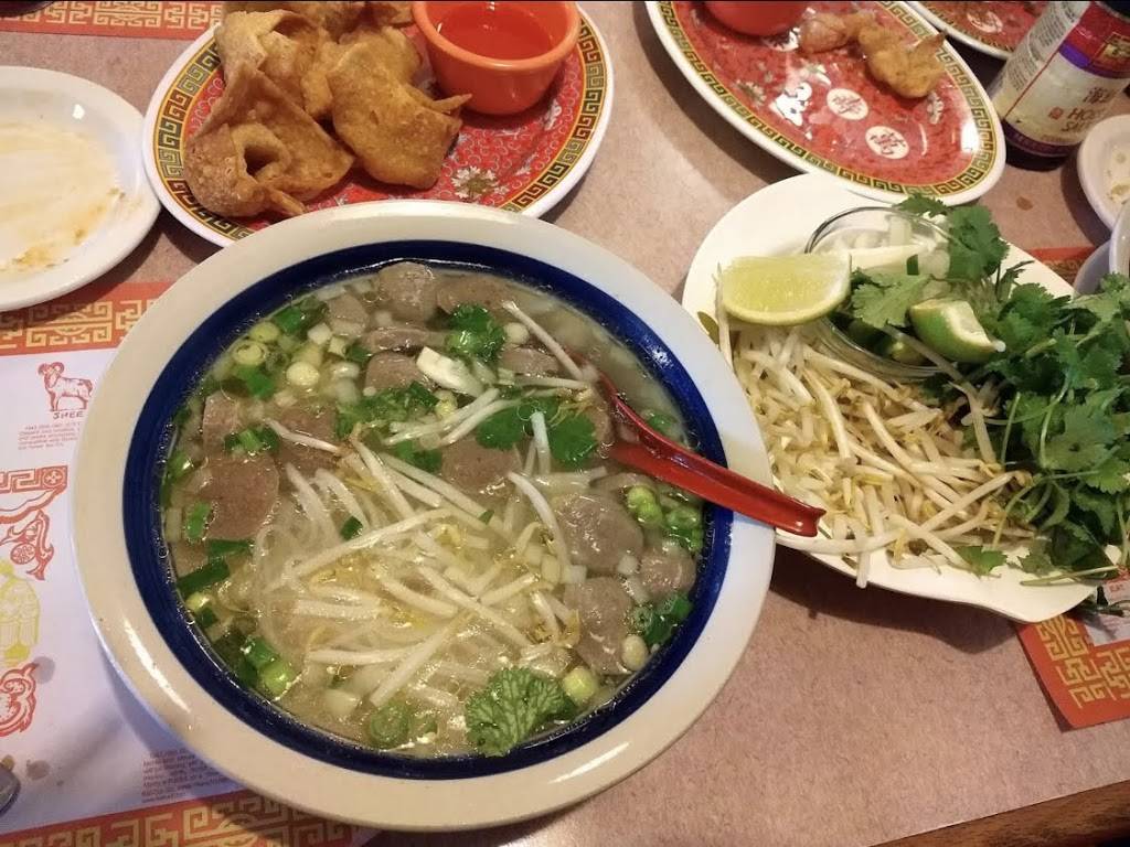 Taste of Saigon | restaurant | 394 S Lake Ave #105, Duluth, MN 55802, USA | 2187271598 OR +1 218-727-1598