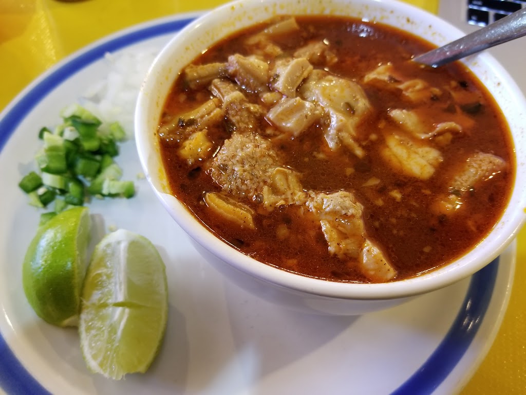 Los Comales | restaurant | 151 1/2 N Texas Ave, Mercedes, TX 78570, USA | 9565659966 OR +1 956-565-9966