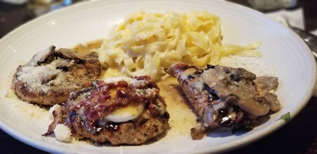 Carrabbas Italian Grill | restaurant | 801 Providence Rd, Brandon, FL 33511, USA | 8136578166 OR +1 813-657-8166